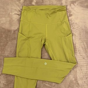 Lululemon Fast and Free High-Rise Tight 25" size 4